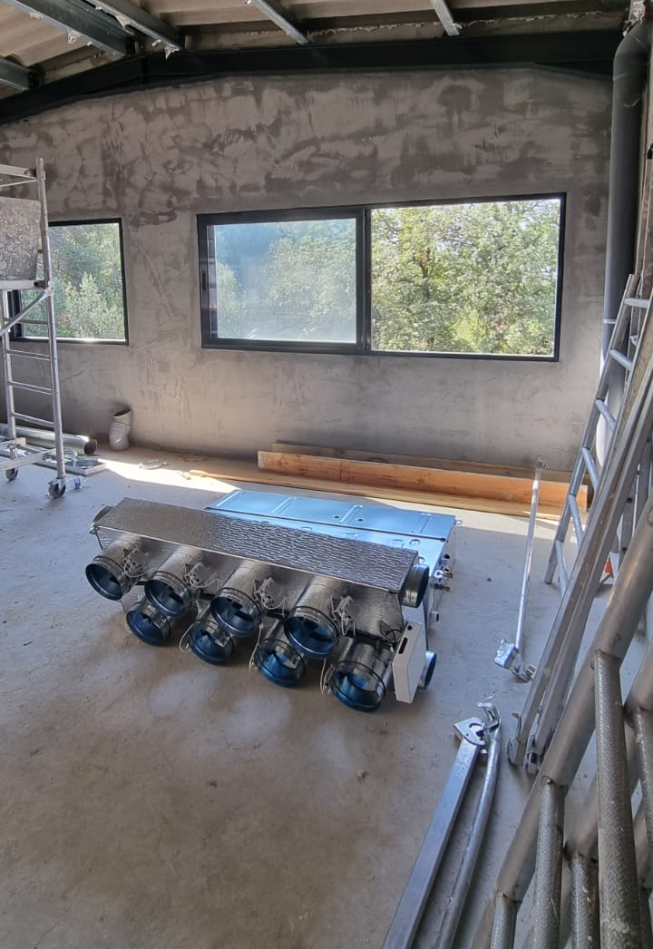 Relai pour installation de climatiseur