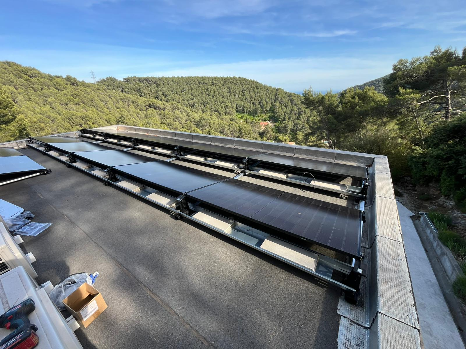 Pose panneaux photovoltaïques sur toiture La Seyne-sur-Mer (Var)