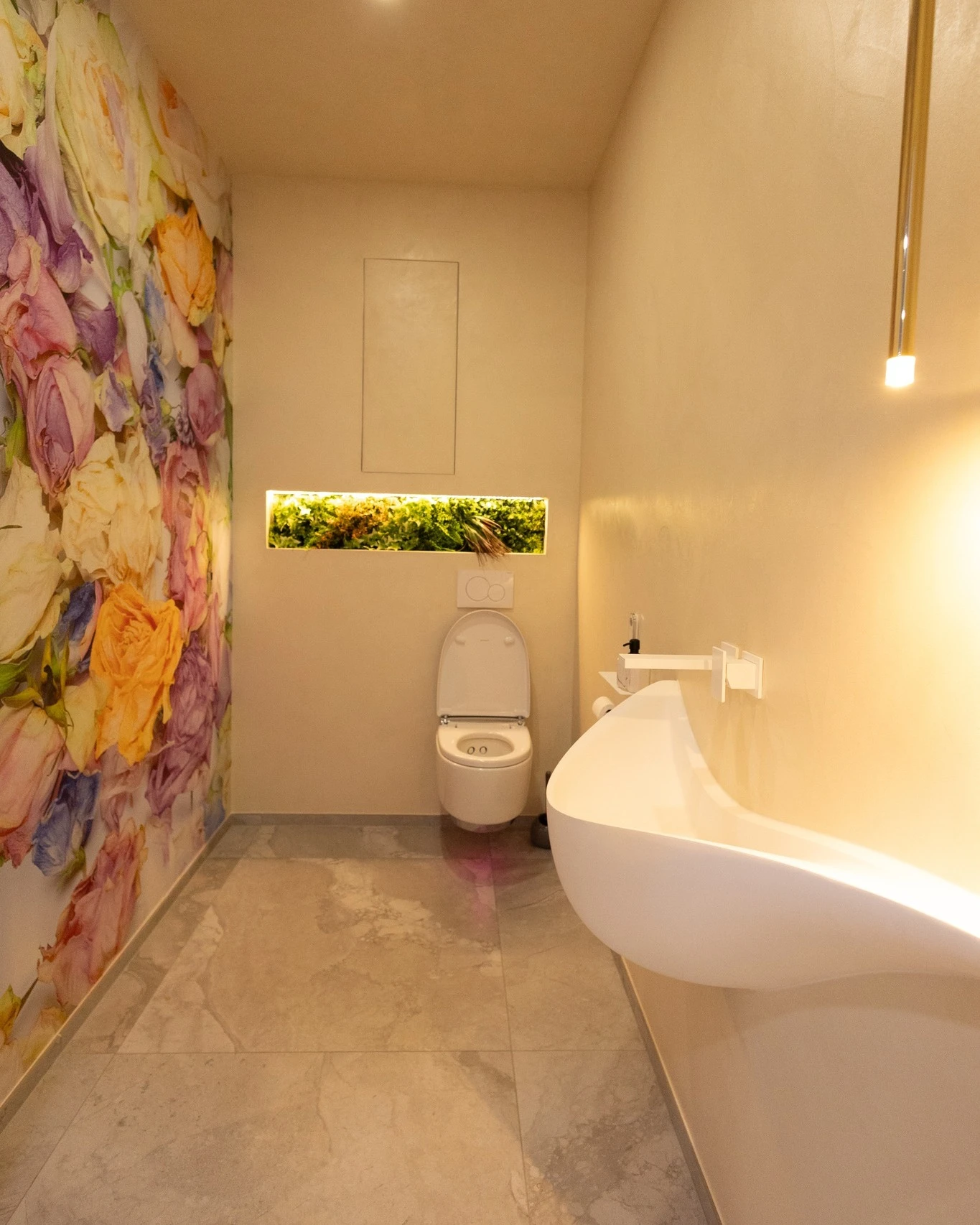 Cuisine rénover à neuf, pose carrelage sols et murs, ameublement à La Seyne dans le Var