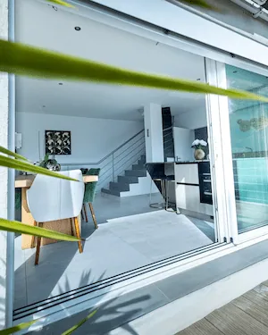 Installation d'une baie vitrée dans une nouvelle cloison placo