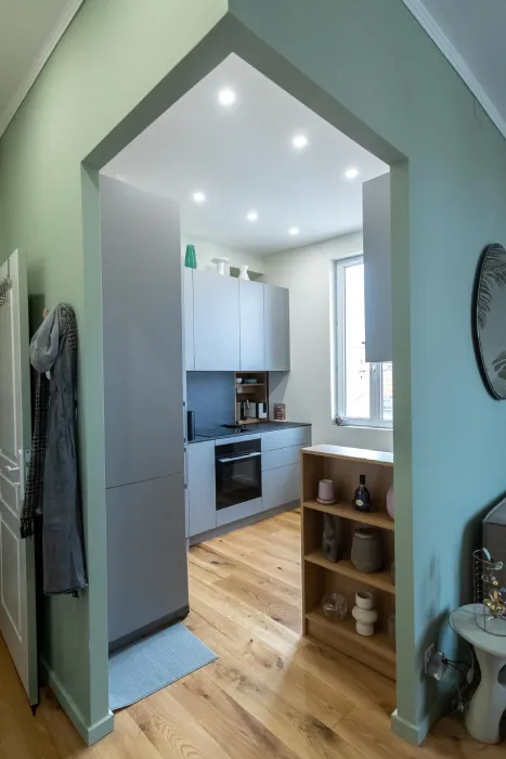 Montage de cloisons de séparation en dur entre cuisine et salon à Toulon