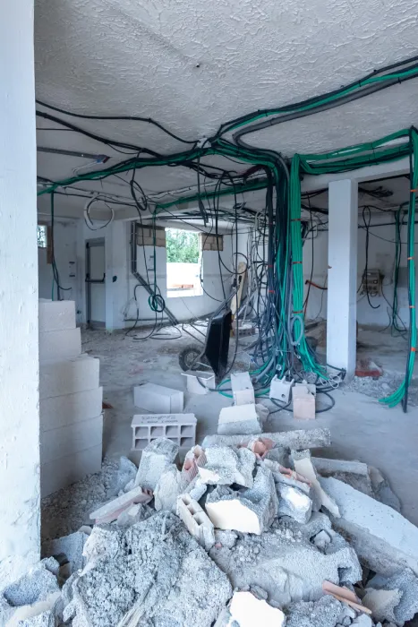 Ouverture de mur porteur et pose d'IPN dans une maison à Toulon