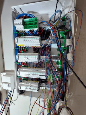 Installation d'un nouveau tableau électrique aux normes